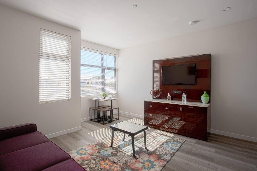 Luxurious Design One Bedroom Apt Near Balboa Park サンディエゴ エクステリア 写真